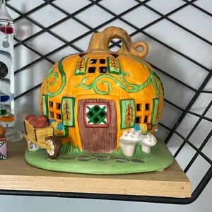 Partylite Halloween Pumpkin House